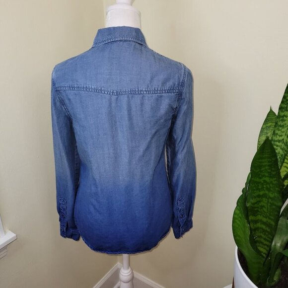 Cloth & Stone Blue Ombre Chambray Shirt Roll Tab Sleeve Button Up Top Women's XS - Picture 5 of 12